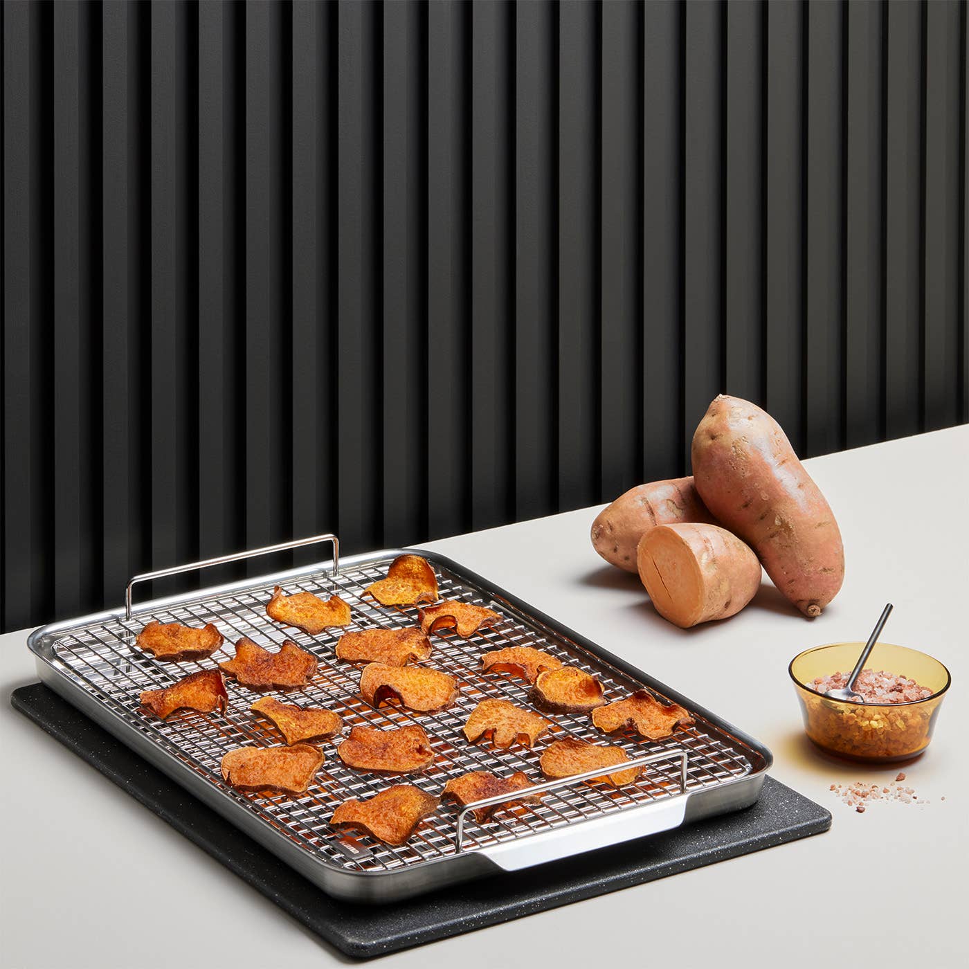 Milo Stainless Steel Half Sheet Pan with rack - Oven & BBQ