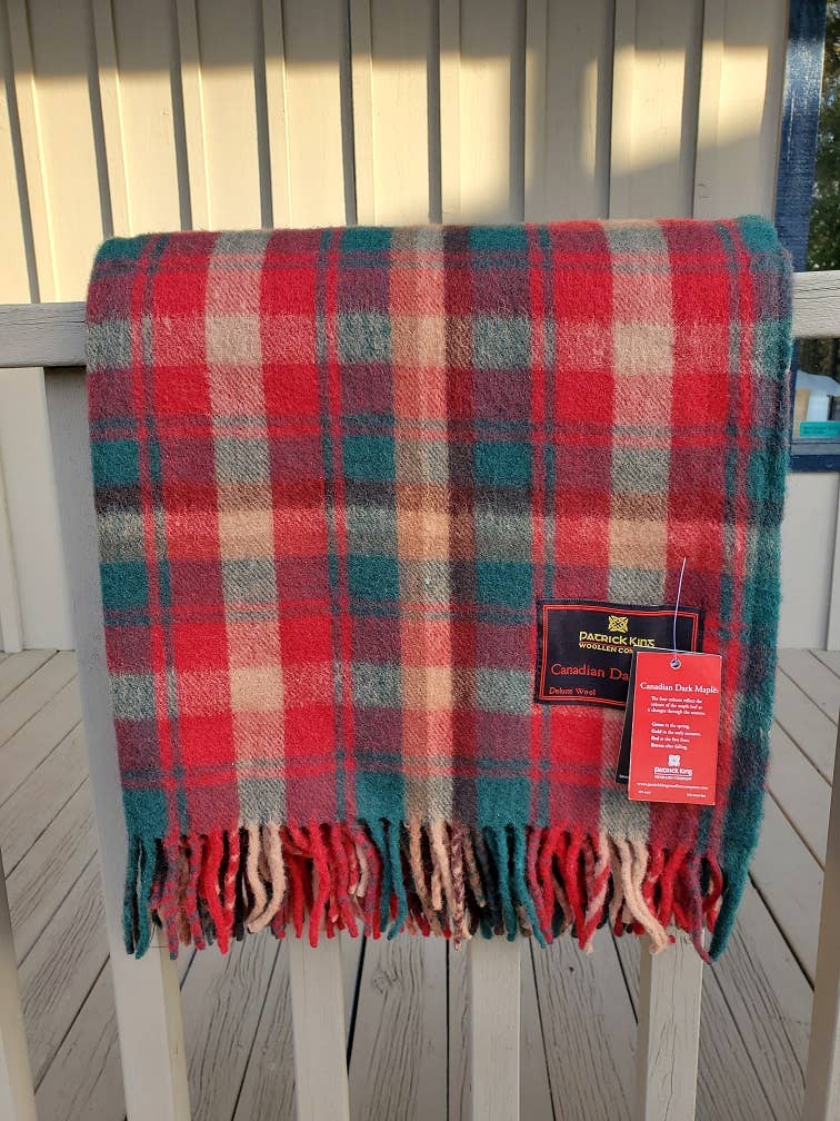 Dark Maple Deluxe Highland Blanket