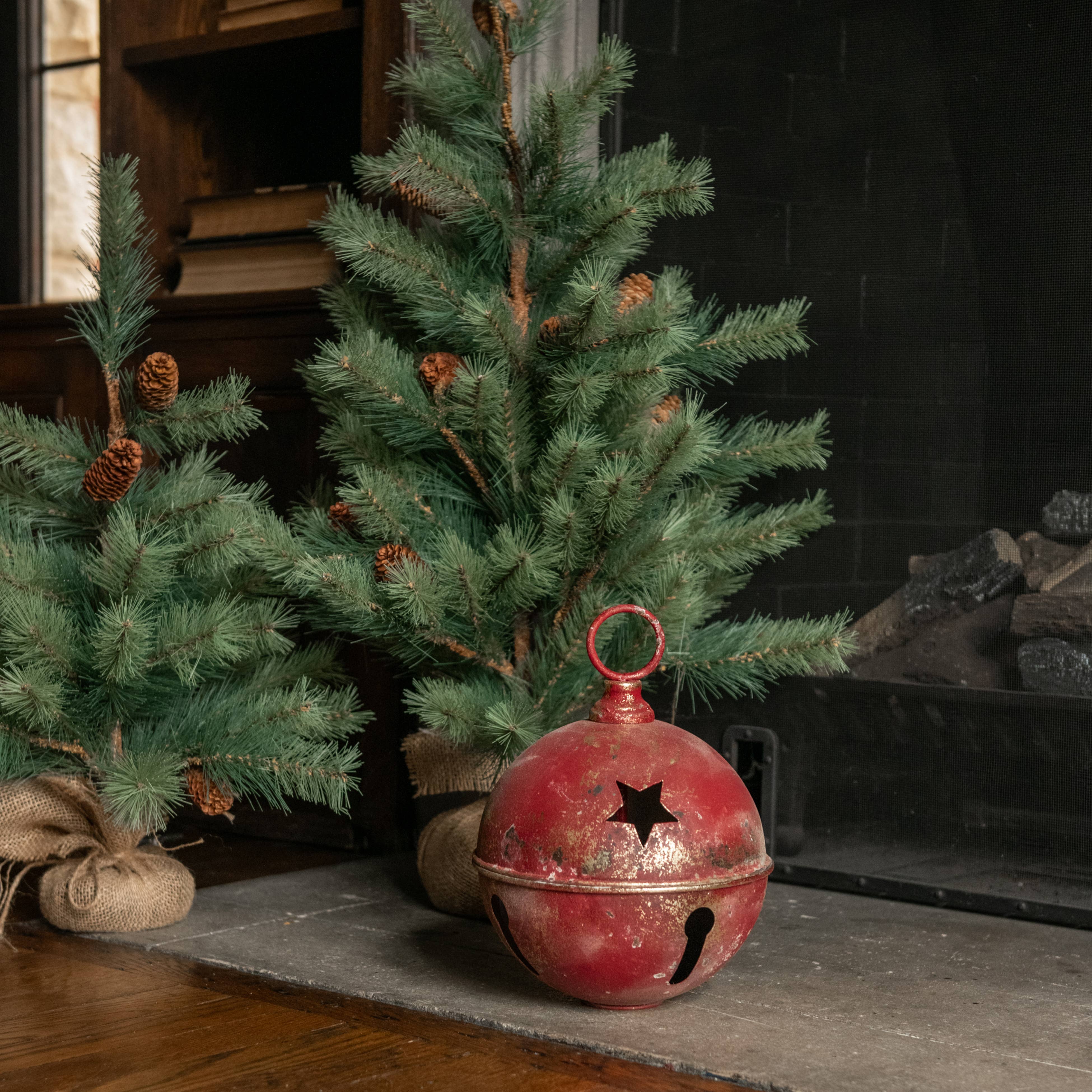 11.25" RED STAR SLEIGH BELL