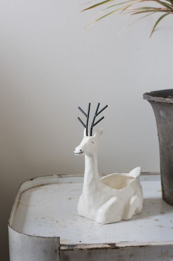 Wintry Deer Planter
