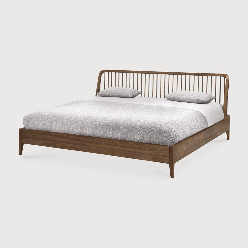 Ethnicraft | Spindle Bed | US King with Slats 80 x 84 x 38